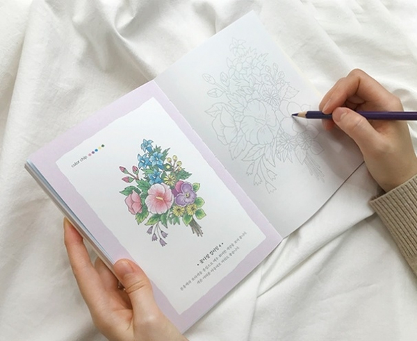 5 Minute Coloring Book - Flower Coloring